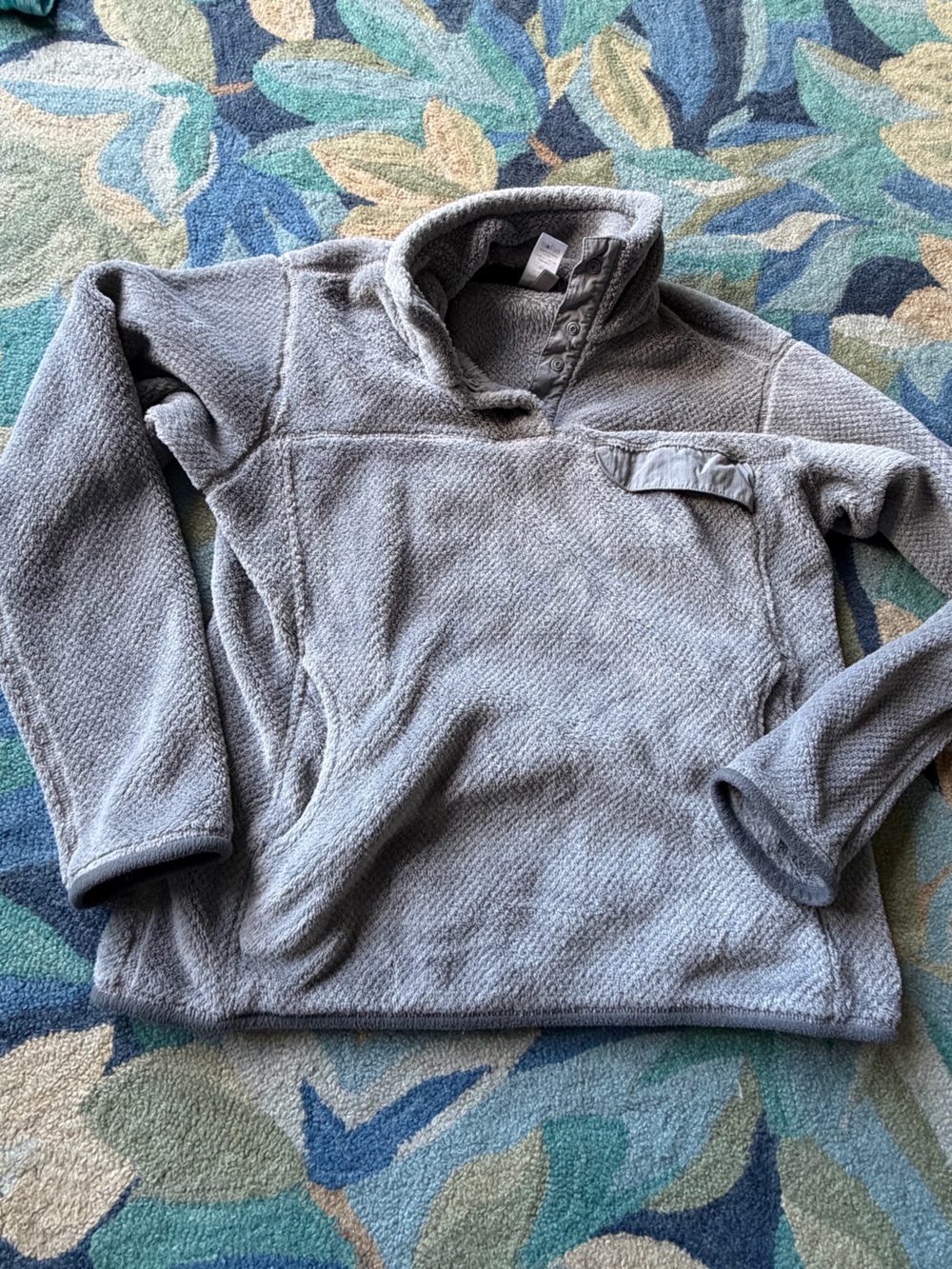 Patagonia Light Gray Women's retool Fleece Pullover size large
